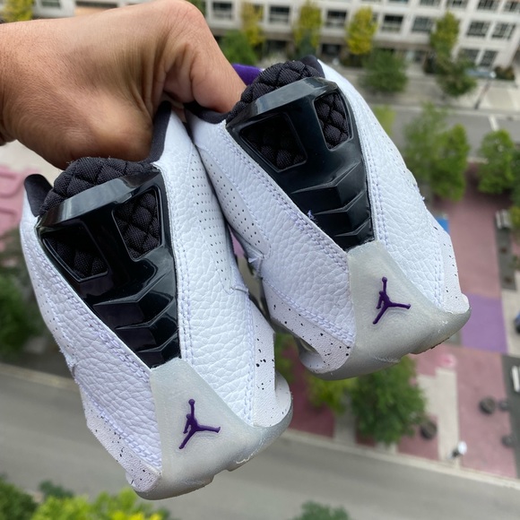 Nike Jordan B'Loyal 'White Court Purple' - Picture 4 of 6